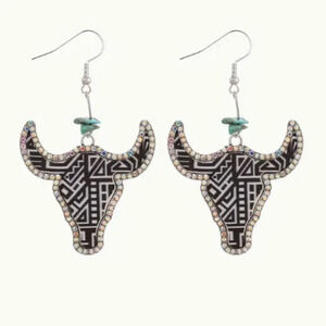 NEW Western Earrings - Cow Bulls Head Rhinestones - Silver Plated Findings